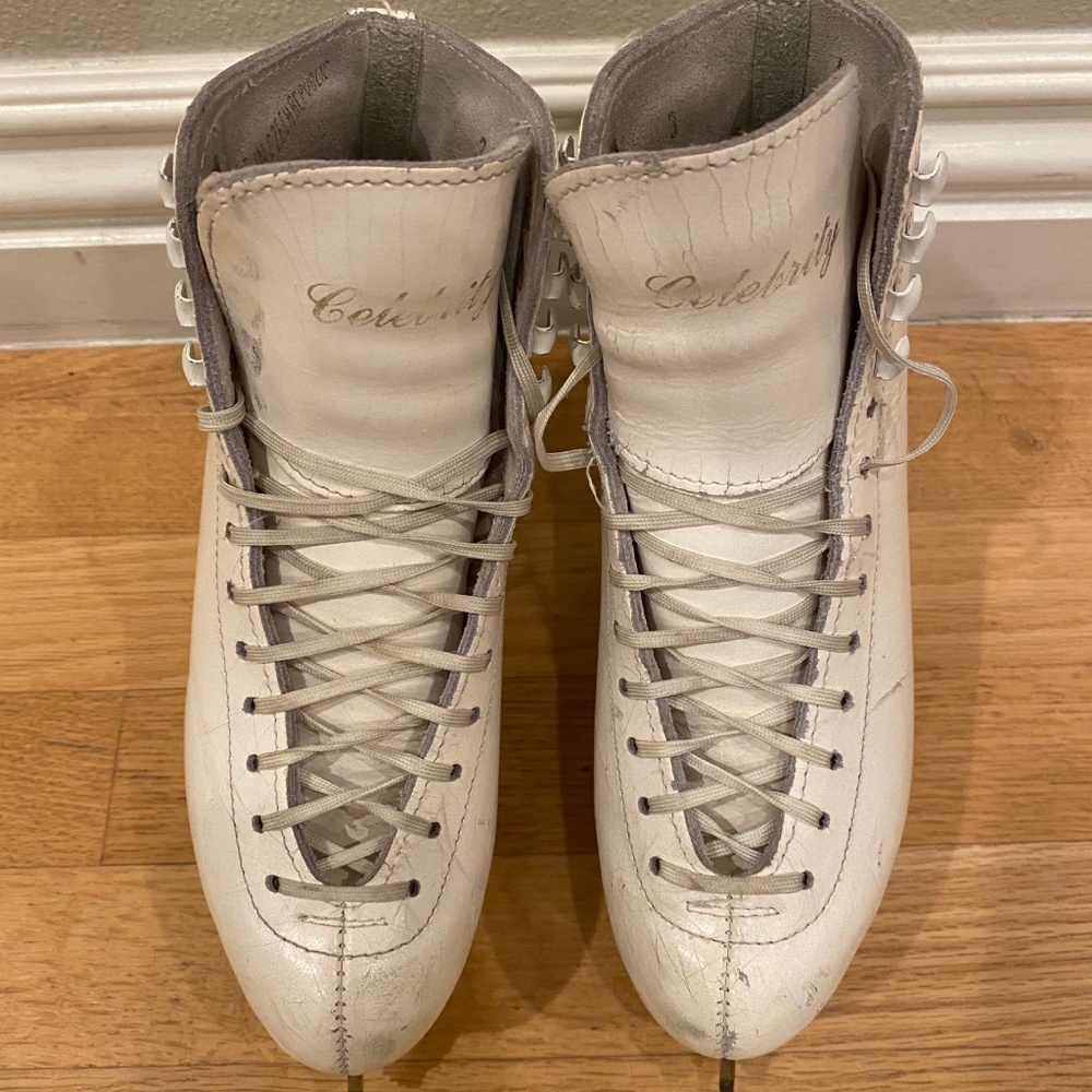 Girl's Celebrity White Figure Ice Skates, Size 3B